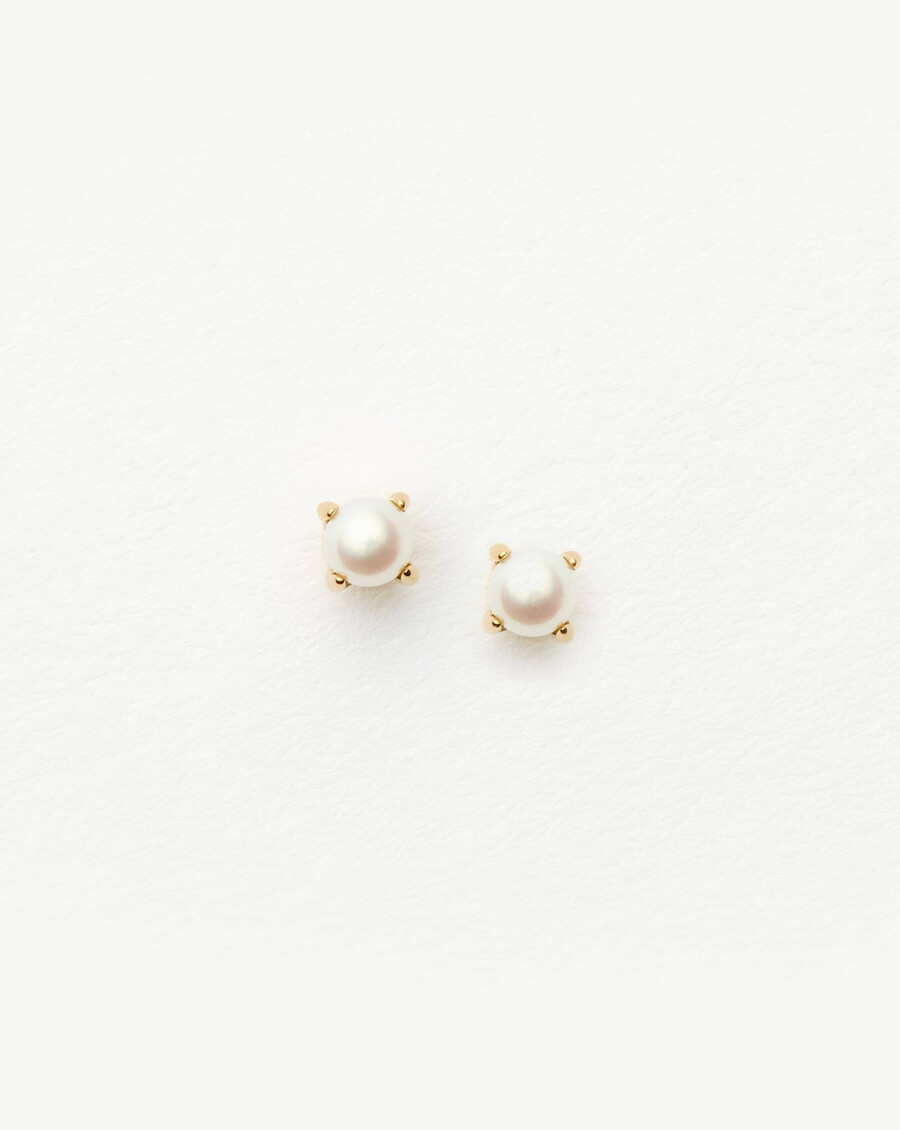 14k solid gold pearl stud earrings