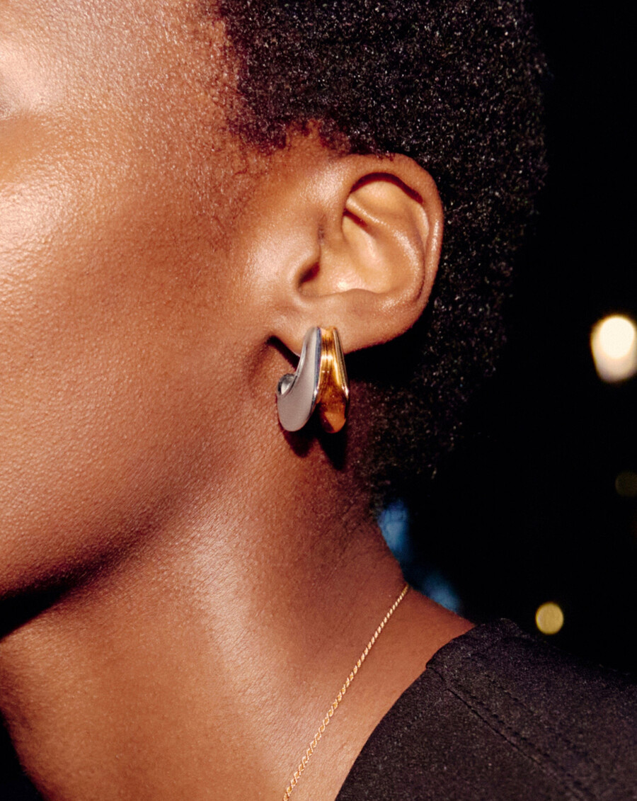 hera dome double ridge medium hoop earrings