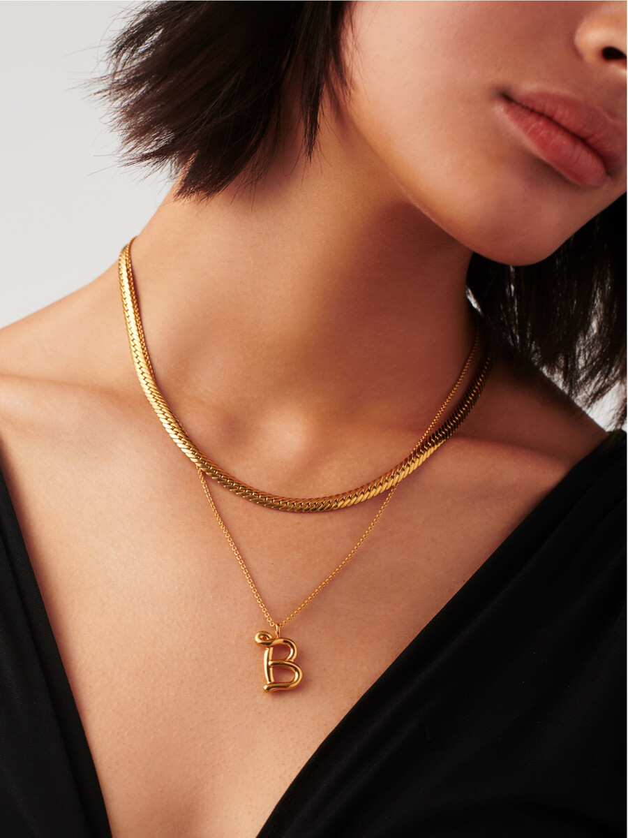 curly molten initial pendant necklace - b