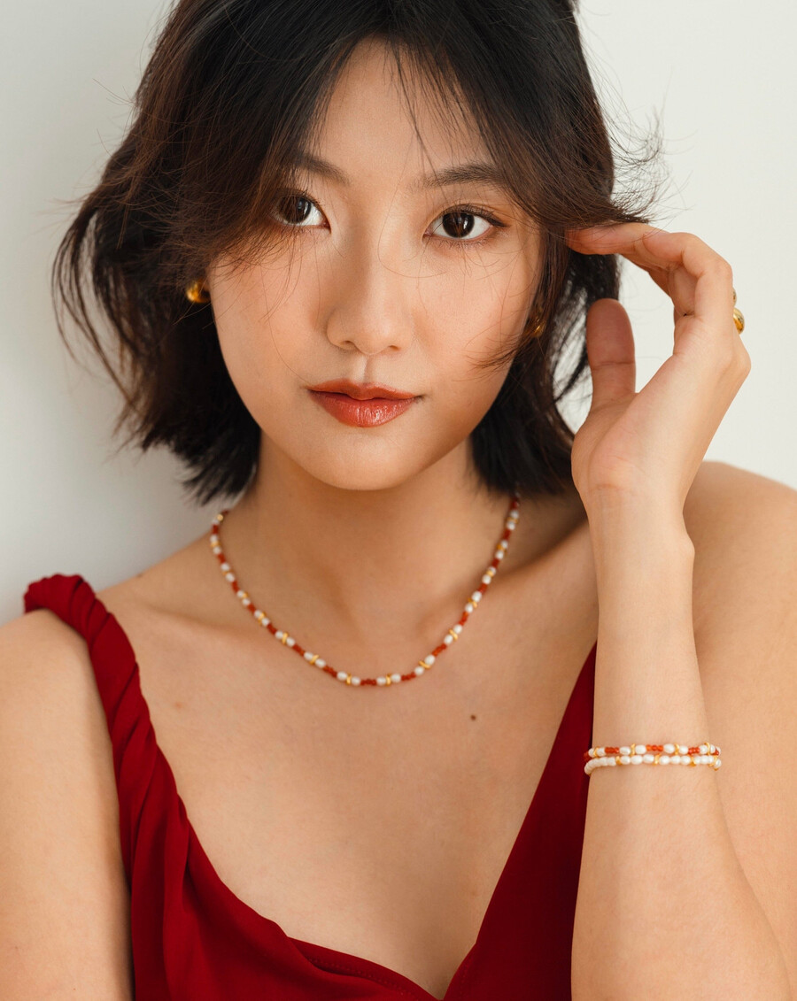 savi seed pearl beaded necklace - red quartz pearl